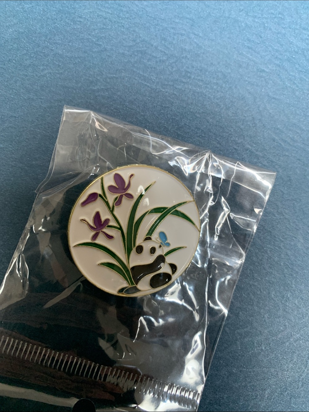 Stylish & Elegant Cute women’s Panda Floral Enamel Brooch.Brand new. Sz:1.5x1.5